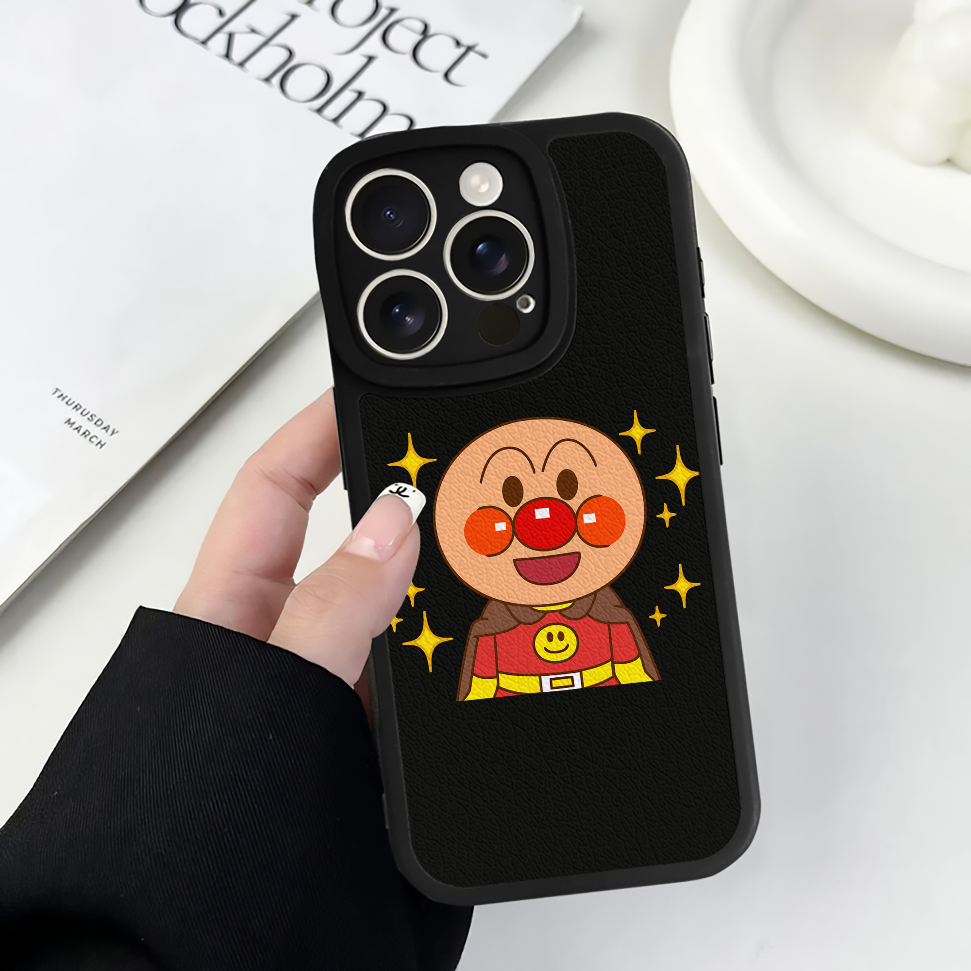 （画像用） アンパンマン Anpanman 【iPhone 16シリーズ対応】シリコンスマホケース（レザー調） 材質：シリコン